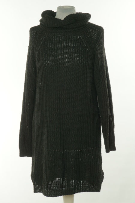 Sukienka czarna sweterkowa golf