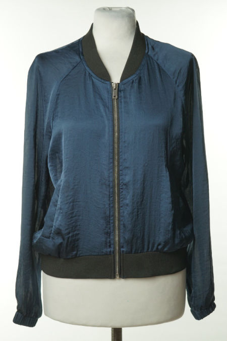 Bluza cienka granatowa z czarnym wukończeniem