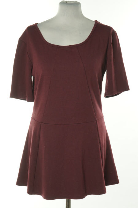 Bluzka bordowa z baskinką