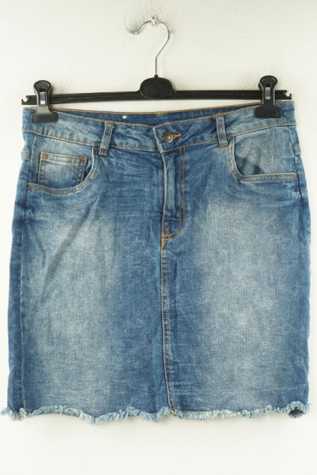 Spódnica niebieska jeansowa postrzępiona