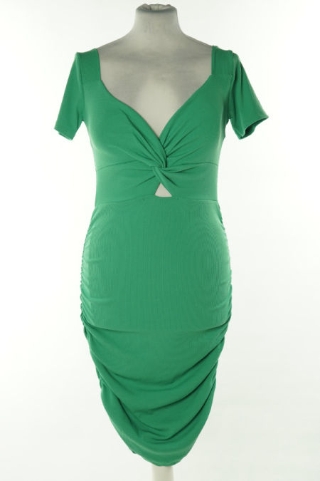 Sukienka zielona prążkowana na ramiączkach