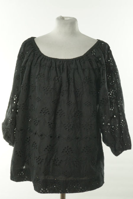Bluzka czarna ażurowa 