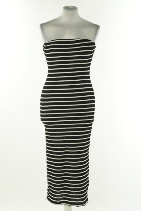 Sukienka opinająca czarna w białe paski