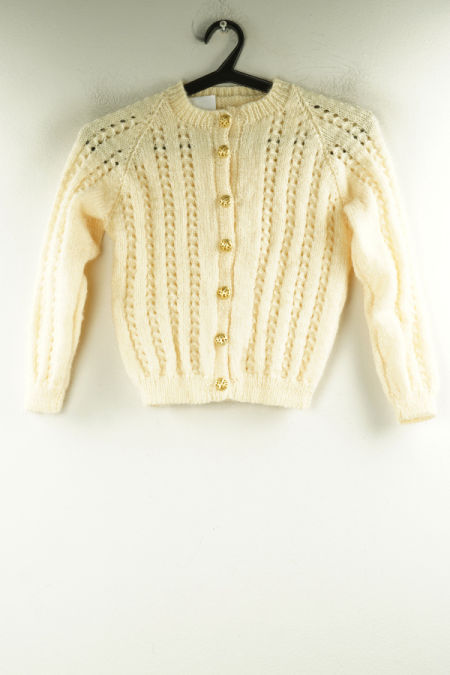 Sweter masełkowy z błyszczącą nitką