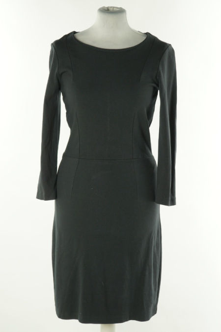 Sukienka czarna z długim rękawem