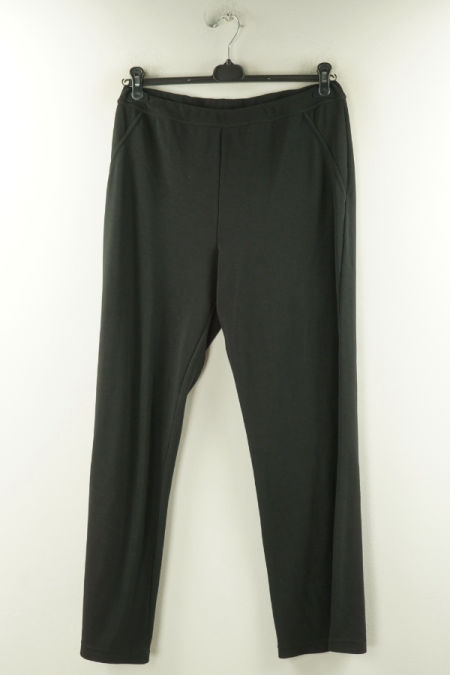 Spodnie czarne prążkowane