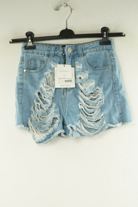 Krótkie spodenki niebieskie jeansowe z dziurami