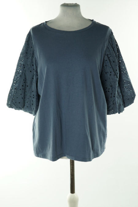 Bluzka ciemnoniebieska z bufiastymi ażurowymi rękawami