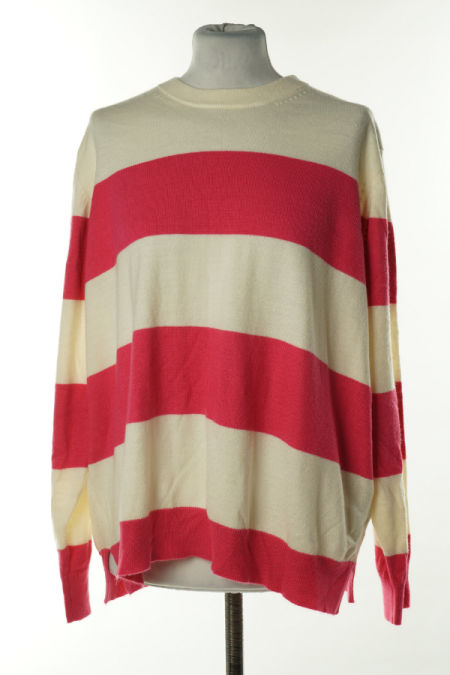 Sweter beżowo-różowy w paski