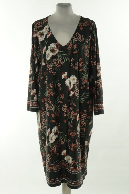 Sukienka czarna w kwiaty