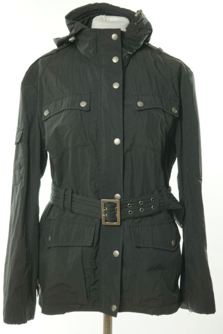 Kurtka czarna z paskiem