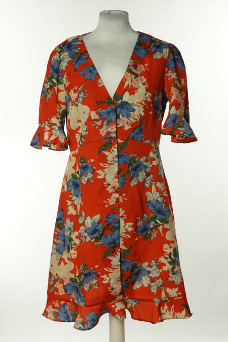 Sukienka czerwona w kwiaty