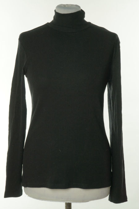 Golf czarny prążkowany