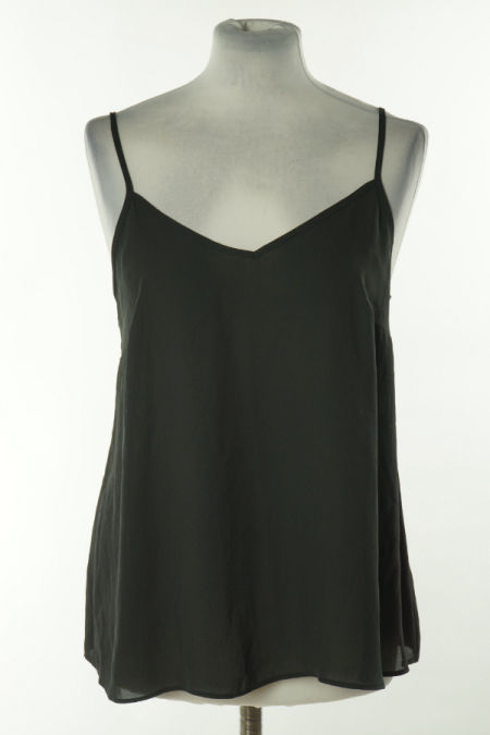 Bluzka czarna na cienkich ramiączkach