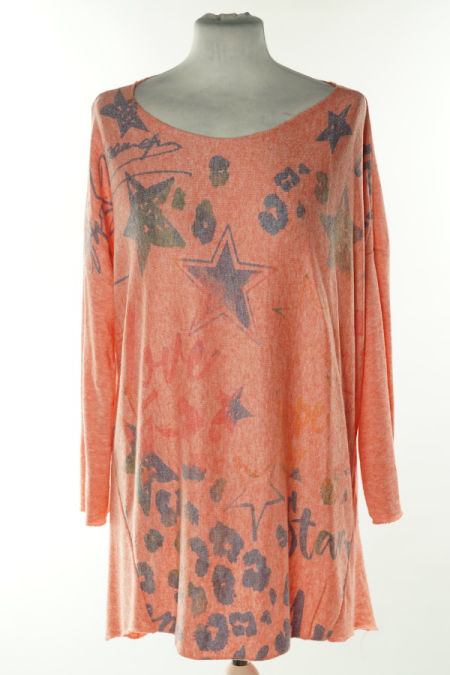 Sweter różowy w gwiazdki