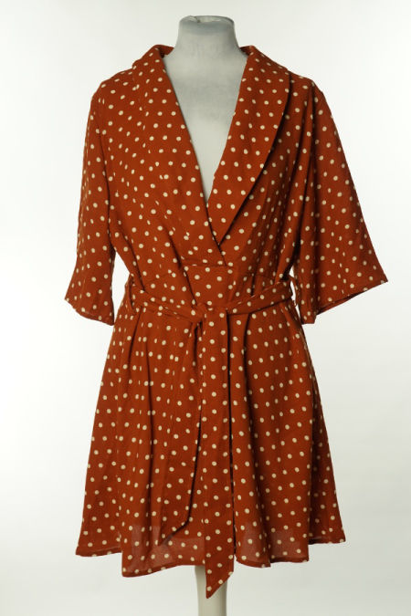 Sukienka karmelowa w białe kropki