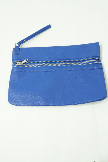 Kosmetyczka kobaltowa ekoskóra
