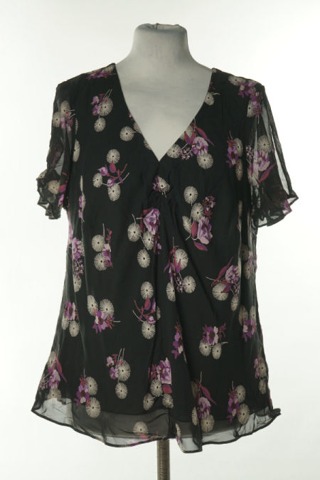 Bluzka czarna w fioletowe kwiaty