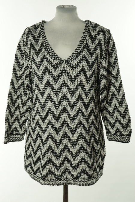 Sweter czarno - biały zygzaki