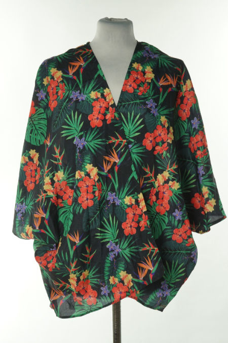 Narzutka czarna w kwiaty i liście