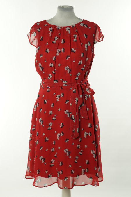 Sukienka czerwona w kwiatki