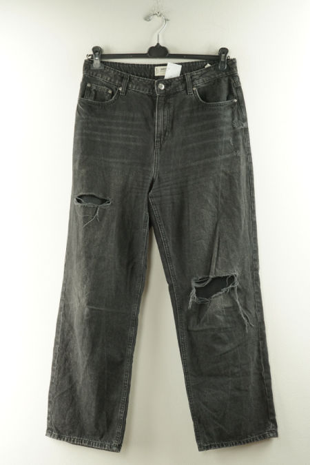 Spodnie czarne jeansowe z szerokimi nogawkami i dziurami