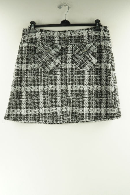 Spódnica czarna w białą kratkę