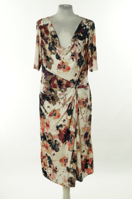 Sukienka biała w kwiatki z drapowaniem