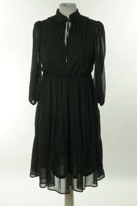 Sukienka czarna z wiązaniem