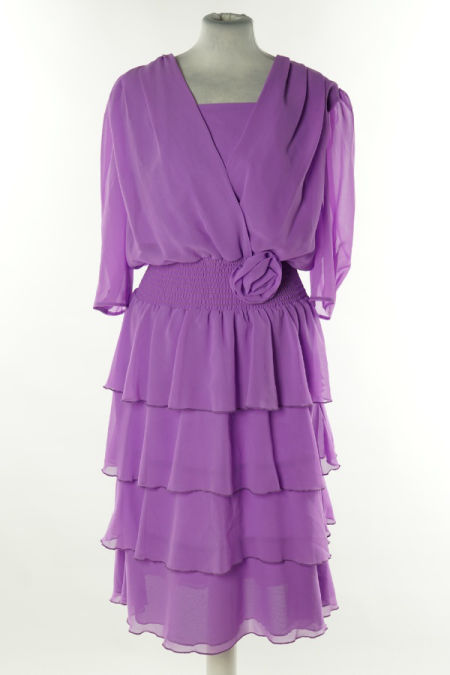Sukienka fioletowa z falbankami