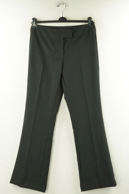 Spodnie czarne z kantem