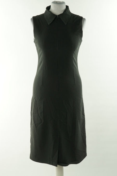 Sukienka czarna z kołnierzykiem