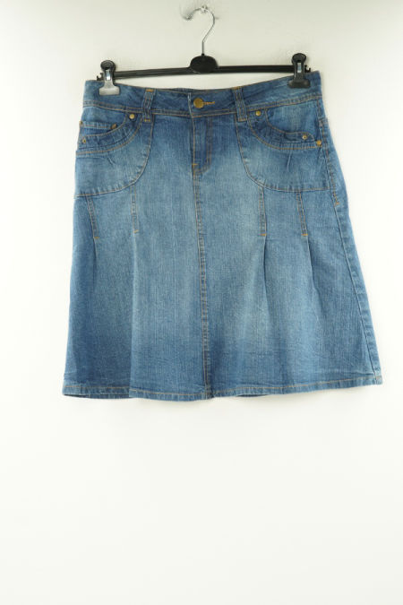 Spódnica niebieska rozkloszowana jeansowa