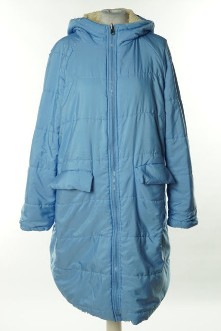 Płaszcz niebieski pikowany