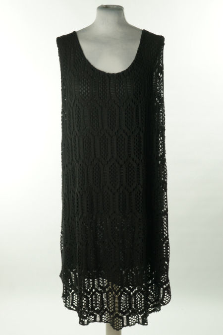 Sukienka czarna z ażurowym wierzchem