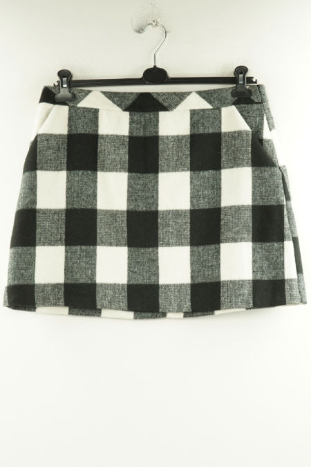 Spódnica sweterkowa kraciasta czarno - biała