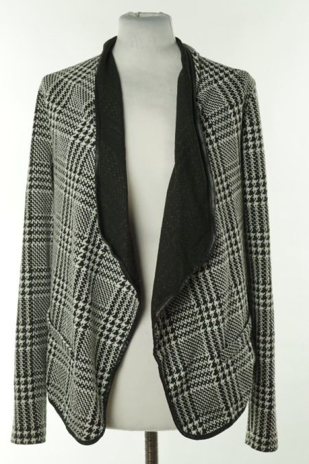 Narzutka biało-czarna