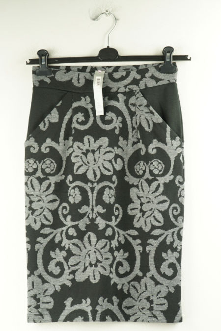 Spódnica czarno-szara wzorzysta