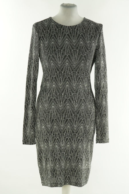 Sukienka czarno-srebrna wzorzysta błyszcząca z odkrytymi plecami