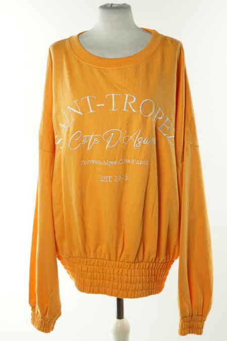 Bluza pomarańczowa z białym napisem i ściągaczem