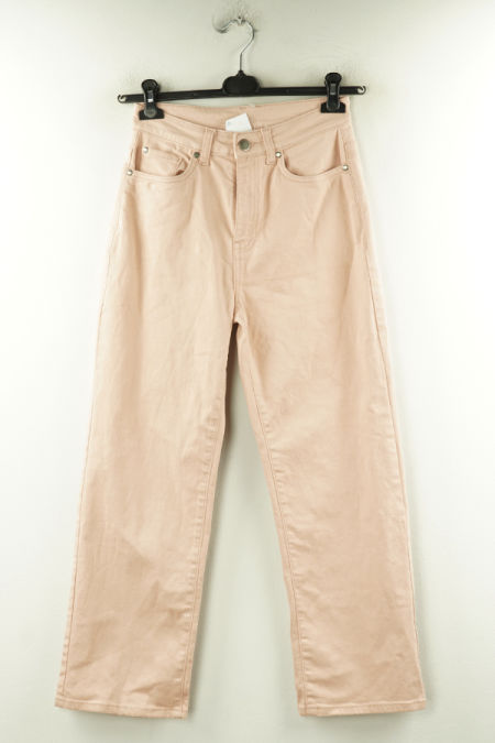 Spodnie różowe jeansowe z prostymi nogawkami