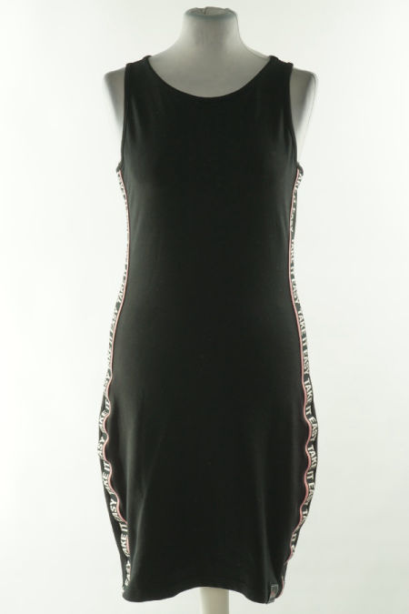 Sukienka czarna z napisami po bokach