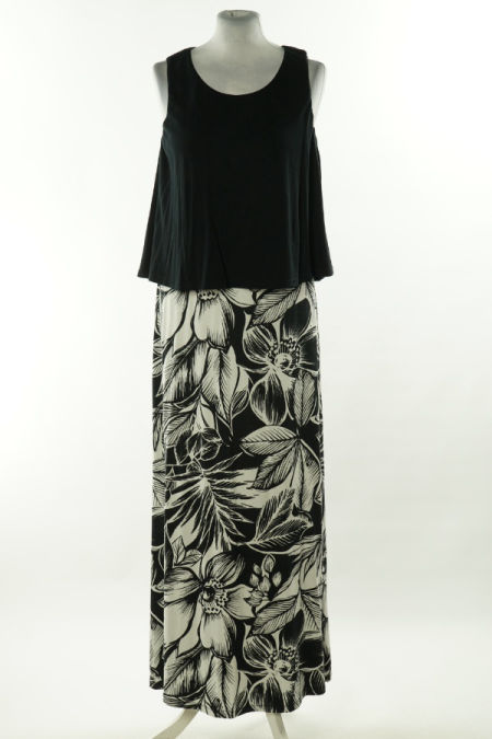 Sukienka czarno-biała w kwiaty