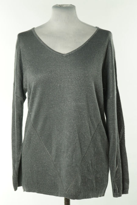 Sweter szary z błyszczącą nitką