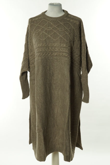 Sukienka beżowa sweterkowa