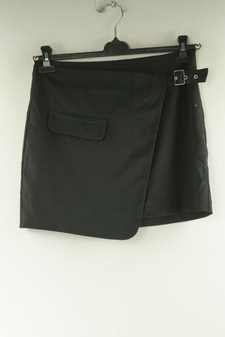 Spódnica czarna trapezowa