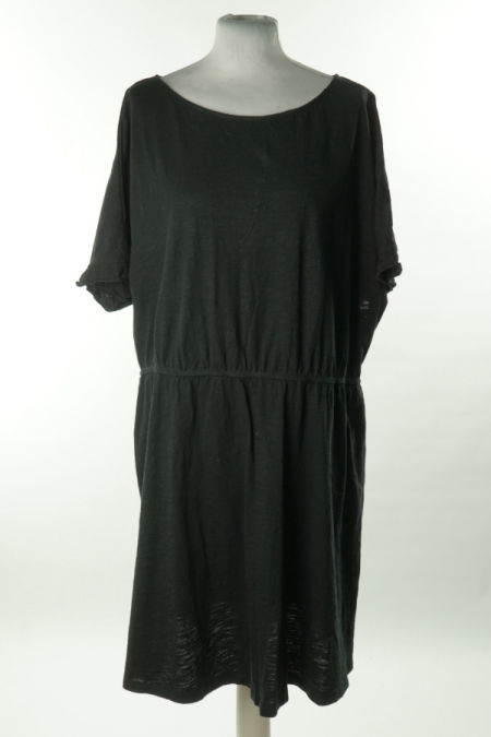 Sukienka czarna gładka z gumką w talii