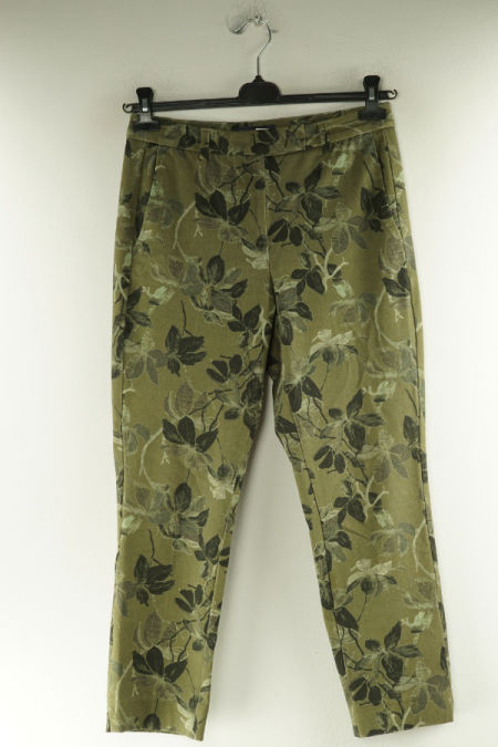 Spodnie materiałowe w kwiaty