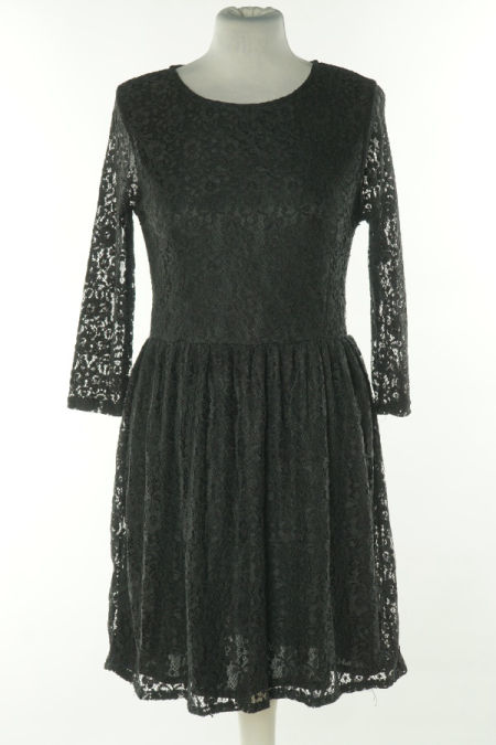 Sukienka czarna koronkowa