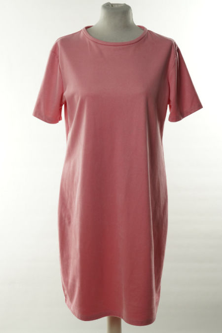 Sukienka różowa zamszowa ZARA